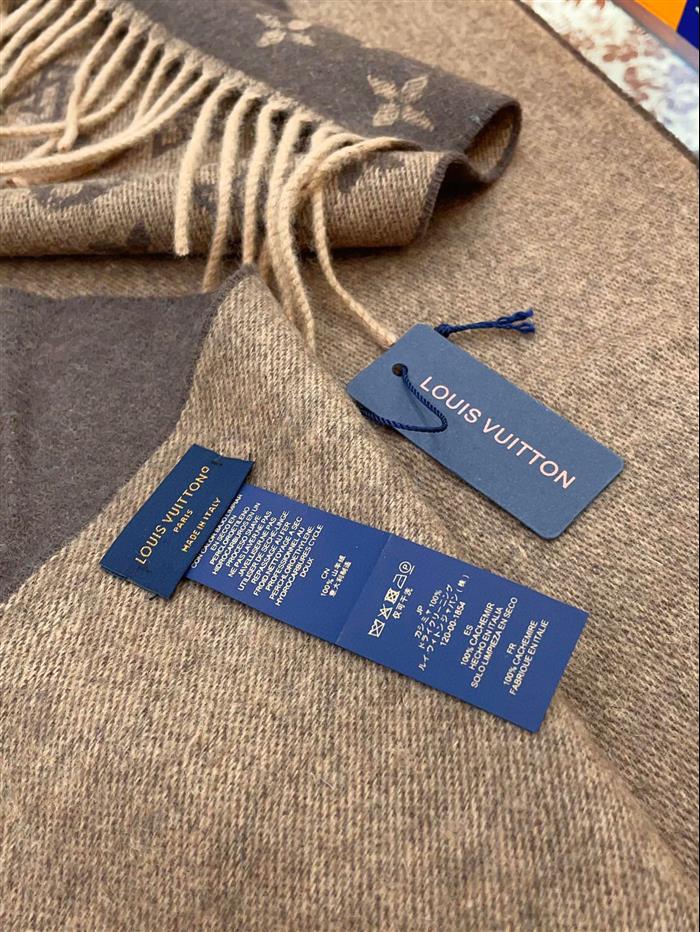 2026116111040779 380